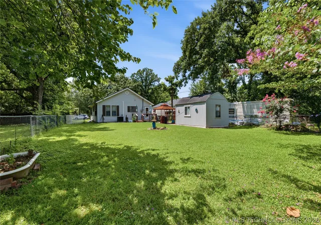 Homes for sale in Muskogee, OK | 1308 Summit St, Muskogee, OK 74403 | MLS# 2625252