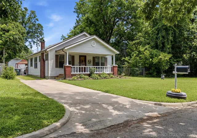 Homes for sale in Muskogee, OK | 1308 Summit St, Muskogee, OK 74403 | MLS# 2625252