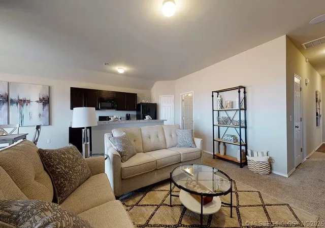 5th image of 15 Orchid St, Bristow, OK 74010 | MLS# 2625362