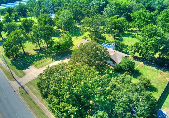 Photo 2 of Sale Pending at 701 W 41st Street, Sand Springs, OK 74063 | MLS# 2625378 | Listing updated on 2026-08-20