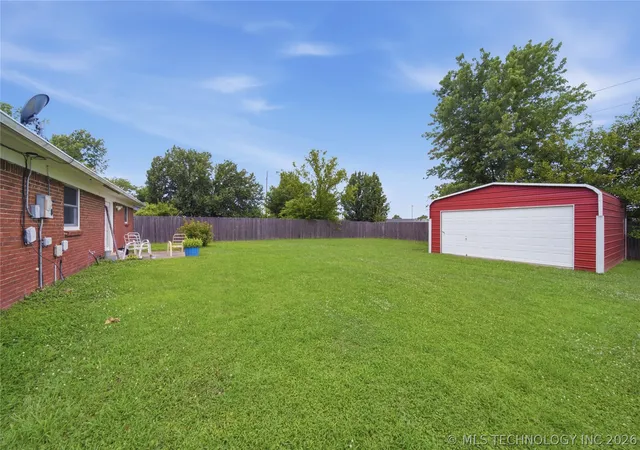 Homes for sale in Collinsville, OK | 616 E Main St, Collinsville, OK 74021 | MLS# 2625387