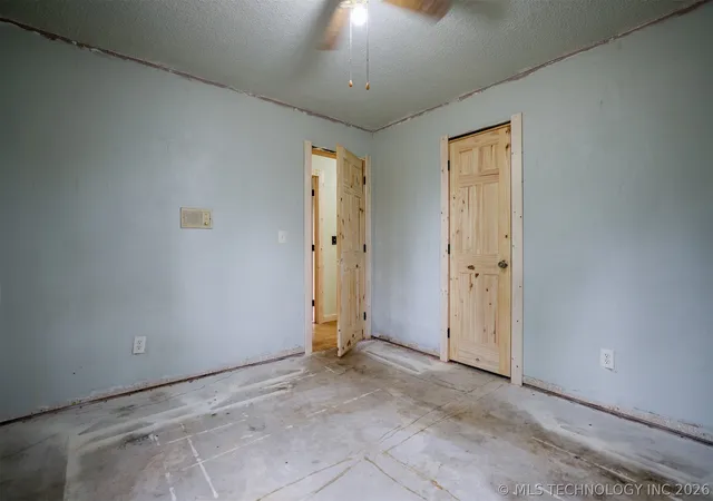 Photo 3 of Single family home for sale at 1421 S Cedar St, Bristow, OK 74010 | MLS# 2625373 | Listing updated on 2026-07-29