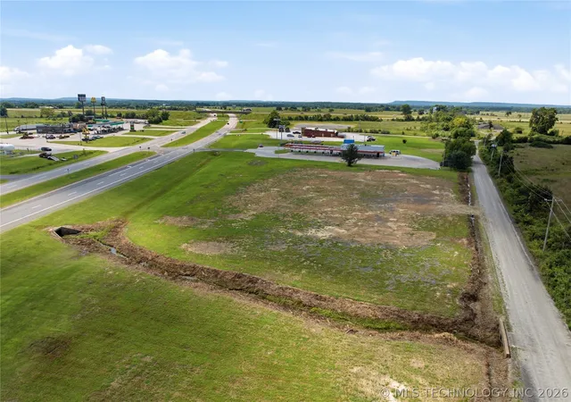 Homes for sale in Warner, OK | 622 S Hwy 2, Warner, OK 74469 | MLS# 2625400