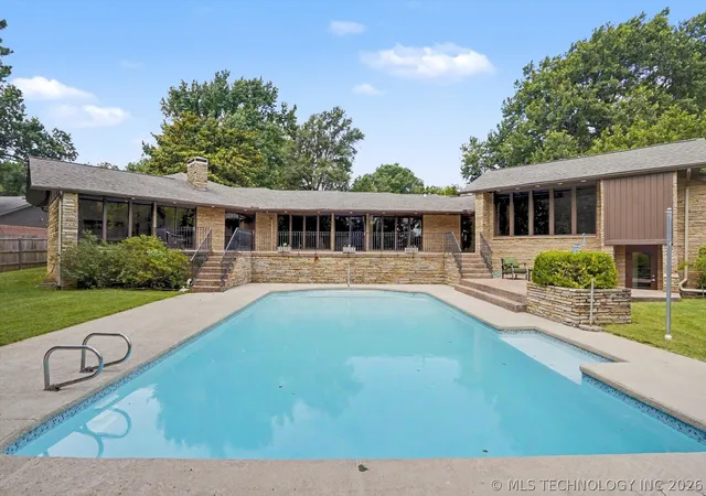 Photo 2 of Single family home for sale at 3215 S Evanston Ave, Tulsa, OK 74105 | MLS# 2625382 | Listing updated on 2026-08-27