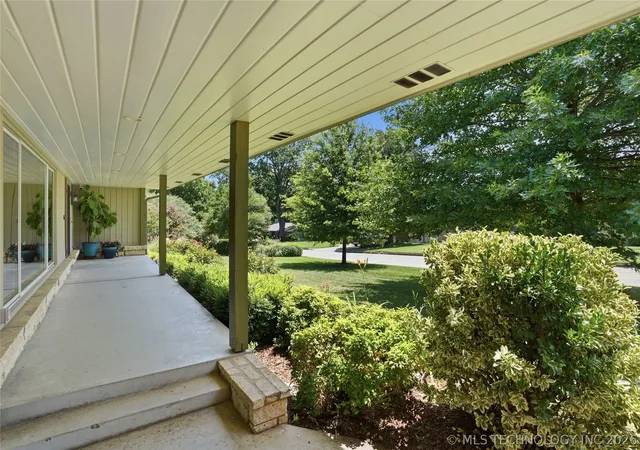 Photo 3 of Single family home for sale at 2853 E 35th Place, Tulsa, OK 74105 | MLS# 2625251 | Listing updated on 2026-08-20