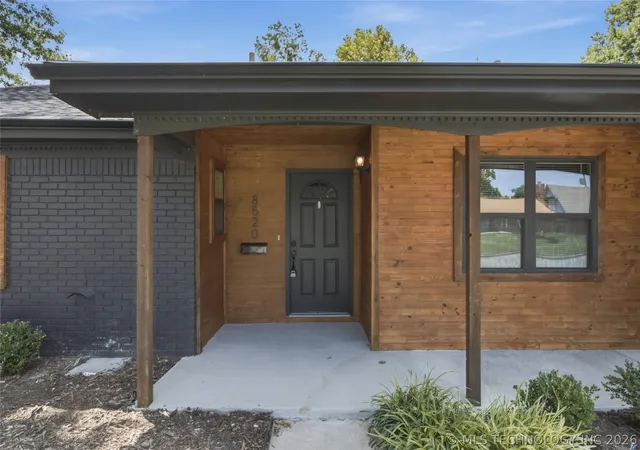 Photo 2 of Sale Pending at 8520 E 34th Street, Tulsa, OK 74145 | MLS# 2625384 | Listing updated on 2026-08-20