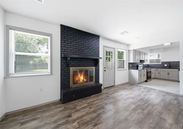 Photo 3 of Sale Pending at 8520 E 34th Street, Tulsa, OK 74145 | MLS# 2625384 | Listing updated on 2026-08-20