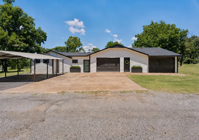2nd image of 419027 E 1145 Rd, Eufaula, OK 74426 | MLS# 2625429