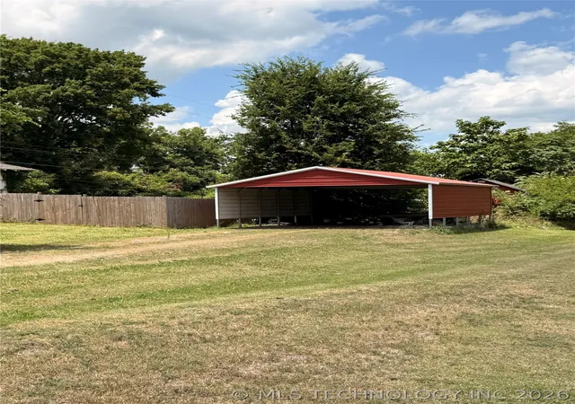Homes for sale in Hominy, OK | 509 E Main St, Hominy, OK 74035 | MLS# 2625437