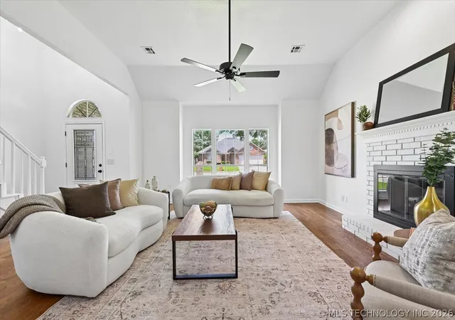 Photo 4 of Single family home for sale at 10212 E 116th Place S, Bixby, OK 74008 | MLS# 2625439 | Listing updated on 2026-08-20