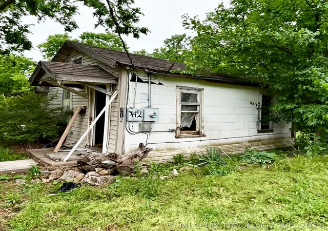 1st image of 408 E Osage, Nowata, OK 74048 | MLS# 2623640