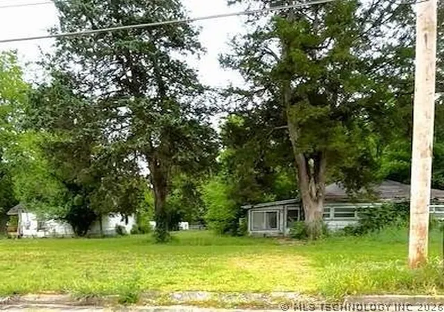 2nd image of 408 E Osage, Nowata, OK 74048 | MLS# 2623640