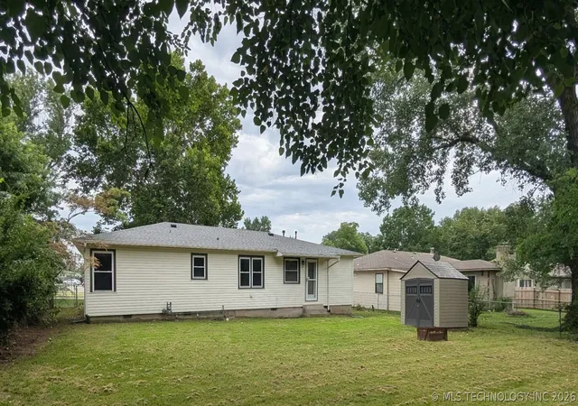 19th image of 214 W Urbana St, Broken Arrow, OK 74012 | MLS# 2625418