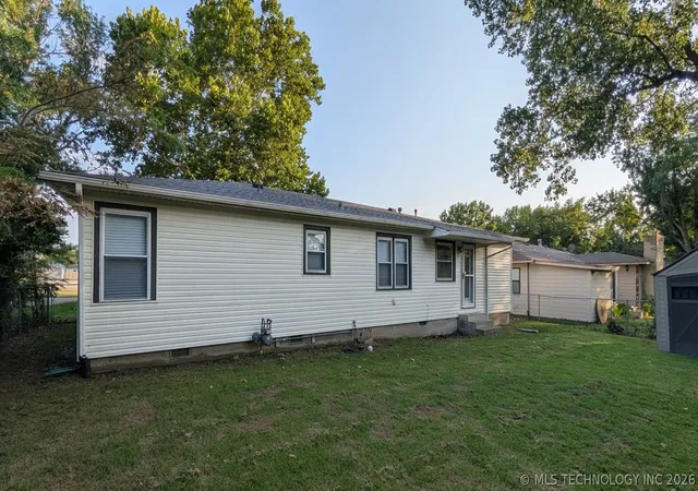 3rd image of 214 W Urbana St, Broken Arrow, OK 74012 | MLS# 2625418