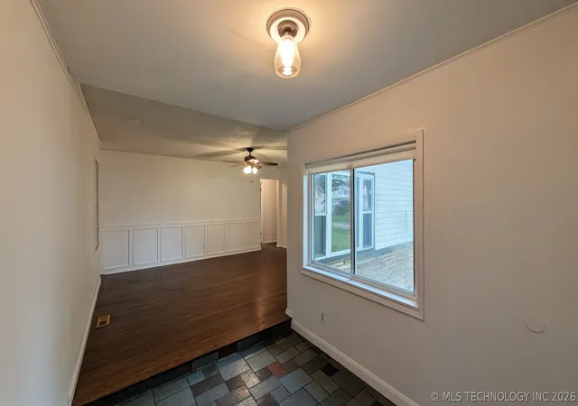 5th image of 214 W Urbana St, Broken Arrow, OK 74012 | MLS# 2625418