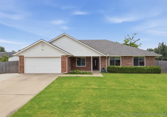 Homes for sale in Bixby, OK | 2256 E 140th St S, Bixby, OK 74008 | MLS# 2625451