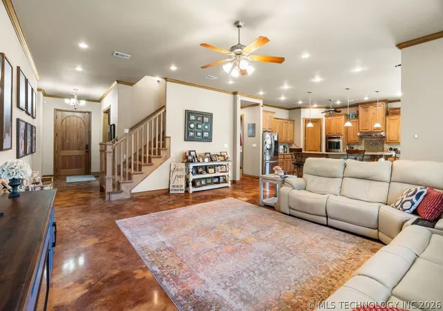 5th image of 108 Whitney Wy, Madill, OK 73446 | MLS# 2625456