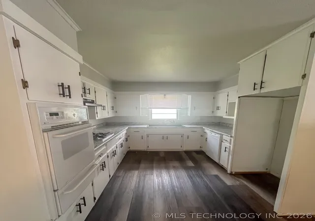 Photo 3 of Single family home for sale at 409 S 67th Eastavenue, Tulsa, OK 74112 | MLS# 2624612 | Listing updated on 2026-08-20