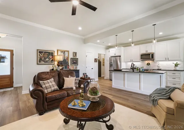 5th image of 302 Peachtree Rd, Calera, OK 74730 | MLS# 2625477