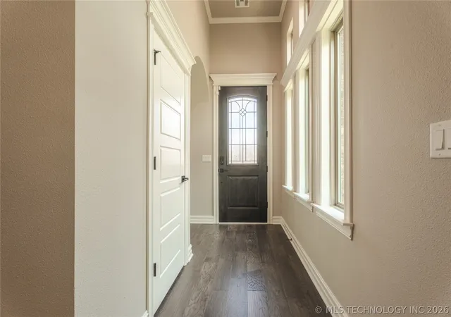 Photo 3 of Single family home for sale at 3632 S Redwood Dr, Broken Arrow, OK 74011 | MLS# 2625381 | Listing updated on 2026-08-20