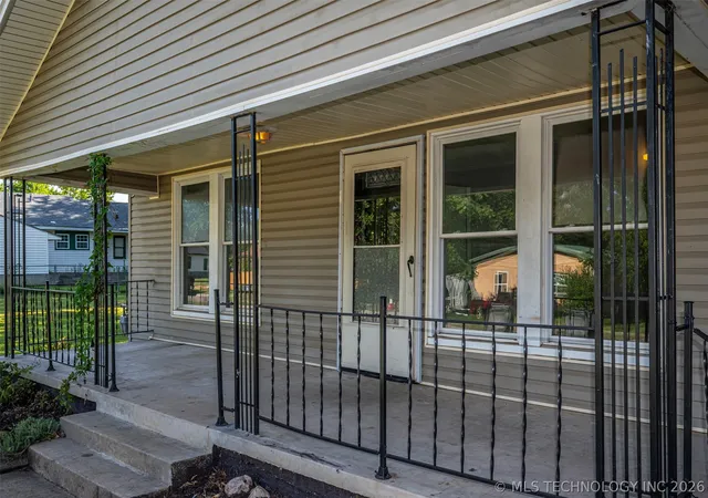 2nd image of 311 F St Ne, Ardmore, OK 73401 | MLS# 2618793
