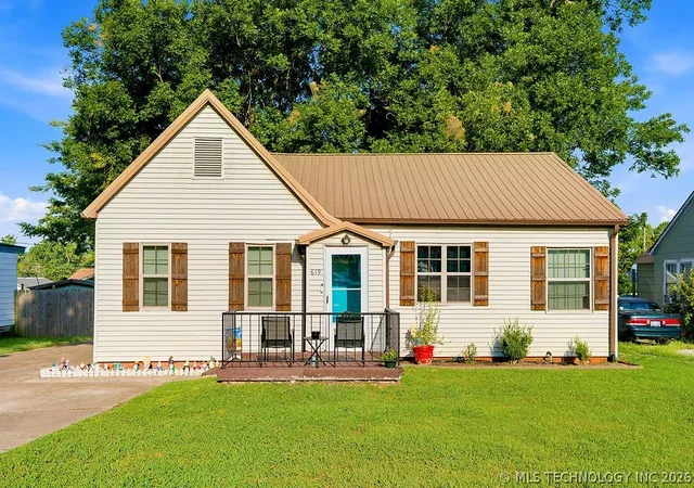 Photo 1 of Single family home for sale at 619 N Crownpoint, Ada, OK 74820 | MLS# 2625272 | Listing updated on 2026-08-20