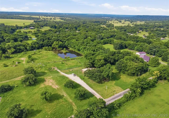 Homes for sale in Sand Springs, OK | 12462 W Overlook Dr, Sand Springs, OK 74063 | MLS# 2625032