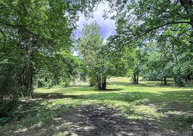 1st image of 608 S Cherokee St, Locust Grove, OK 74352 | MLS# 2625533