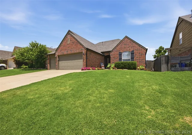 2nd image of 2716 W Pensacola St, Broken Arrow, OK 74011 | MLS# 2625549