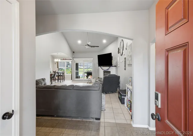 4th image of 2716 W Pensacola St, Broken Arrow, OK 74011 | MLS# 2625549