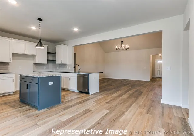 43rd image of 7617 E 89th St, Owasso, OK 74055 | MLS# 2625538