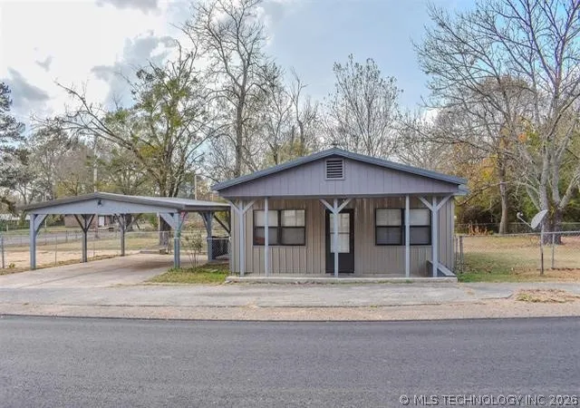 1st image of 406 Se I St, Antlers, OK 74523 | MLS# 2625567