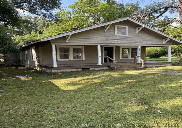 Homes for sale in Muskogee, OK | 2625 Elgin, Muskogee, OK 74401 | MLS# 2625566