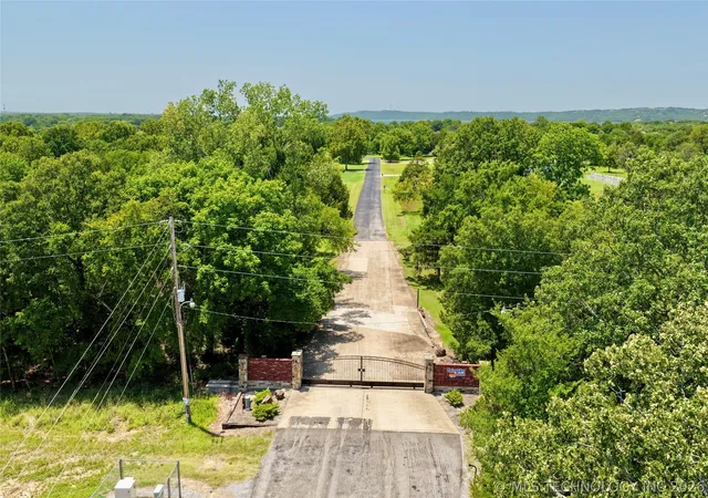 25th image of 157 N Spinnaker Run, Stigler, OK 74462 | MLS# 2625532