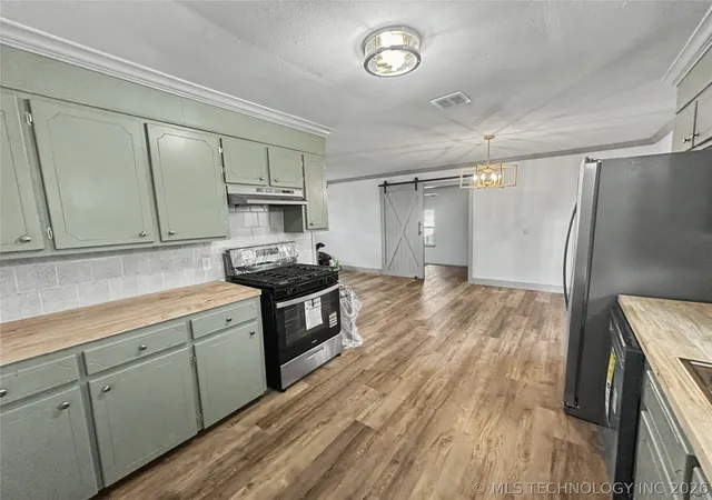 2nd image of 110 Songbird Dr, Tahlequah, OK 74464 | MLS# 2625642