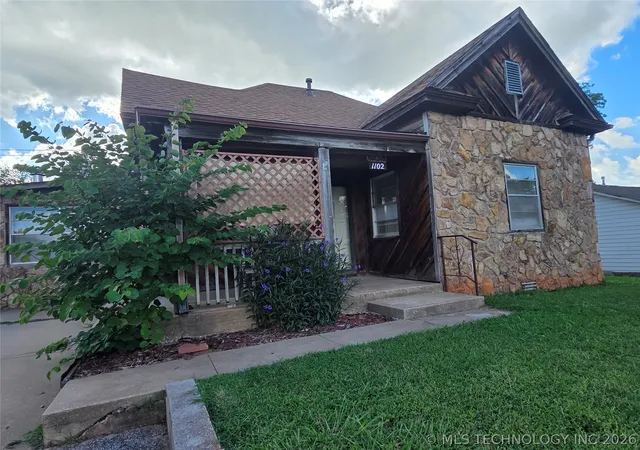 1st image of 1102 N Park, Shawnee, OK 74801 | MLS# 2625656