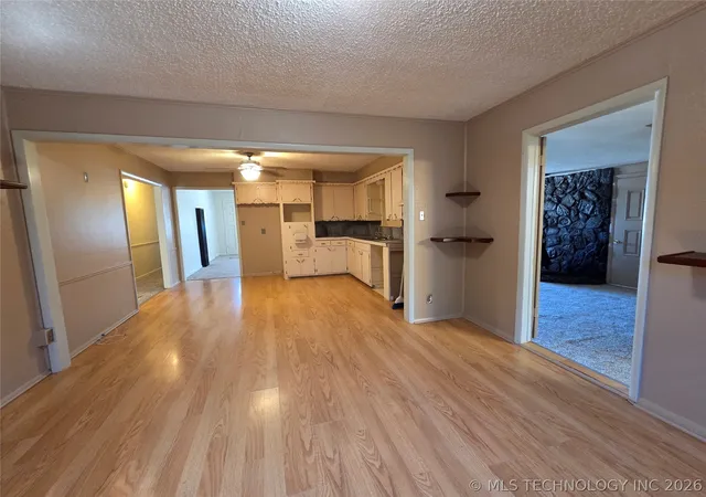 Photo 3 of Single family home for sale at 1102 N Park, Shawnee, OK 74801 | MLS# 2625656 | Listing updated on 2026-07-14
