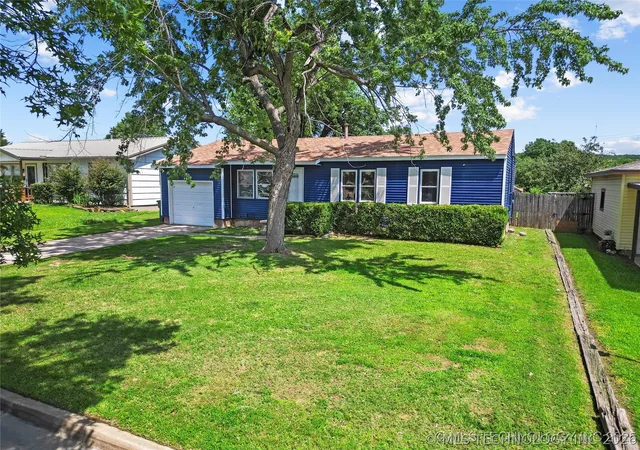 Photo 3 of Single family home for sale at 3727 W 45th Street, Tulsa, OK 74107 | MLS# 2625662 | Listing updated on 2026-08-20
