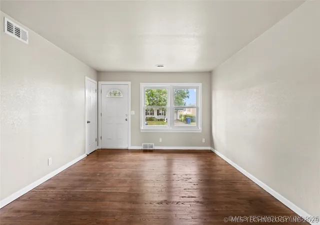 Photo 4 of Single family home for sale at 3727 W 45th Street, Tulsa, OK 74107 | MLS# 2625662 | Listing updated on 2026-08-20