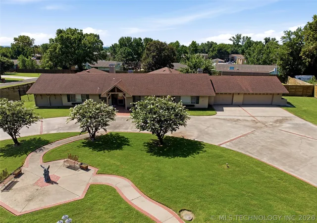 1st image of 3615 Country Club Dr, Muskogee, OK 74403 | MLS# 2625200