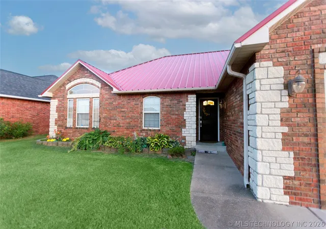 4th image of 1400 Sweetgum Pl, Mc Alester, OK 74501 | MLS# 2625655