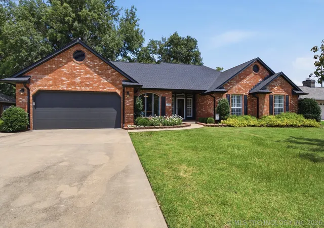 Homes for sale in Muskogee, OK | 3306 Cromwell, Muskogee, OK 74403 | MLS# 2624902