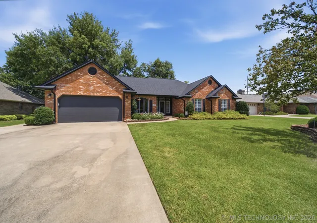 Homes for sale in Muskogee, OK | 3306 Cromwell, Muskogee, OK 74403 | MLS# 2624902
