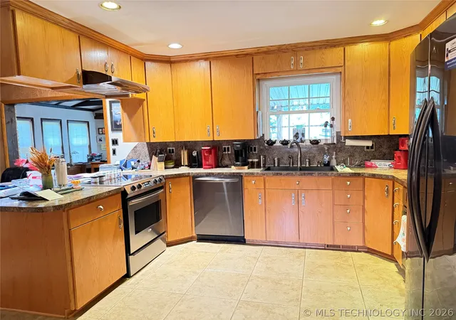 Photo 3 of Single family home for sale at 3201 E Harris Rd, Muskogee, OK 74403 | MLS# 2625504 | Listing updated on 2026-08-22