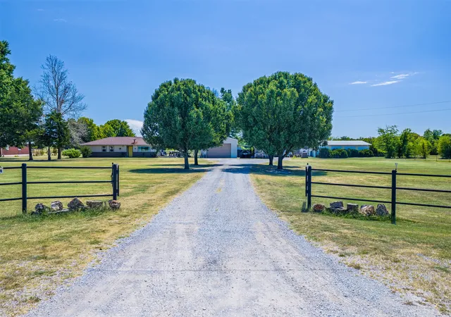Photo 2 of Single family home for sale at 449309 Highway 60, Afton, OK 74331 | MLS# 2625120 | Listing updated on 2026-08-24