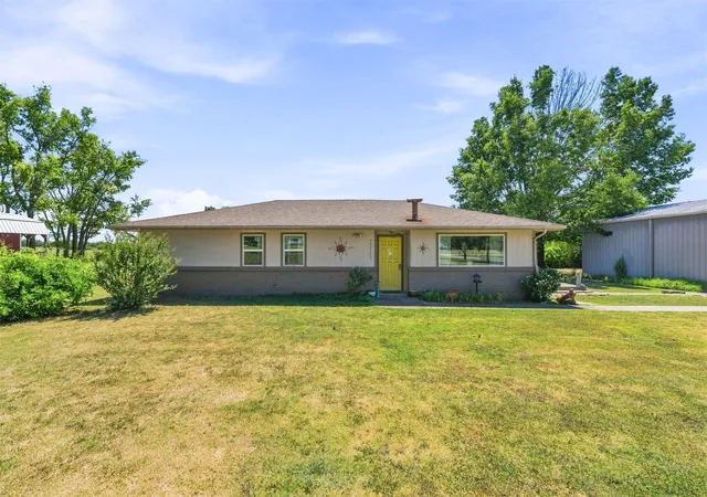 Photo 3 of Single family home for sale at 449309 Highway 60, Afton, OK 74331 | MLS# 2625120 | Listing updated on 2026-08-24