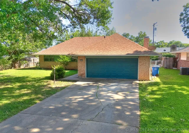 Photo 3 of Sale Pending at 9260 E 32nd Place, Tulsa, OK 74145 | MLS# 2625658 | Listing updated on 2026-08-28