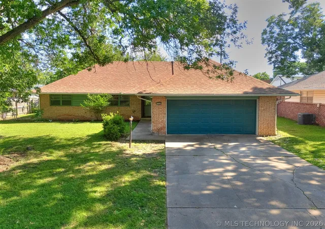 Photo 4 of Sale Pending at 9260 E 32nd Place, Tulsa, OK 74145 | MLS# 2625658 | Listing updated on 2026-08-28