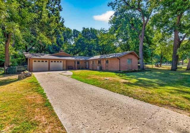1st image of 1312 Brookside, Bartlesville, OK 74006 | MLS# 2625303