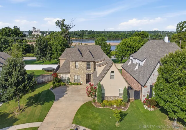 Photo 2 of Single family home for sale at 11874 S Oswego Ave, Tulsa, OK 74137 | MLS# 2625775 | Listing updated on 2026-08-20
